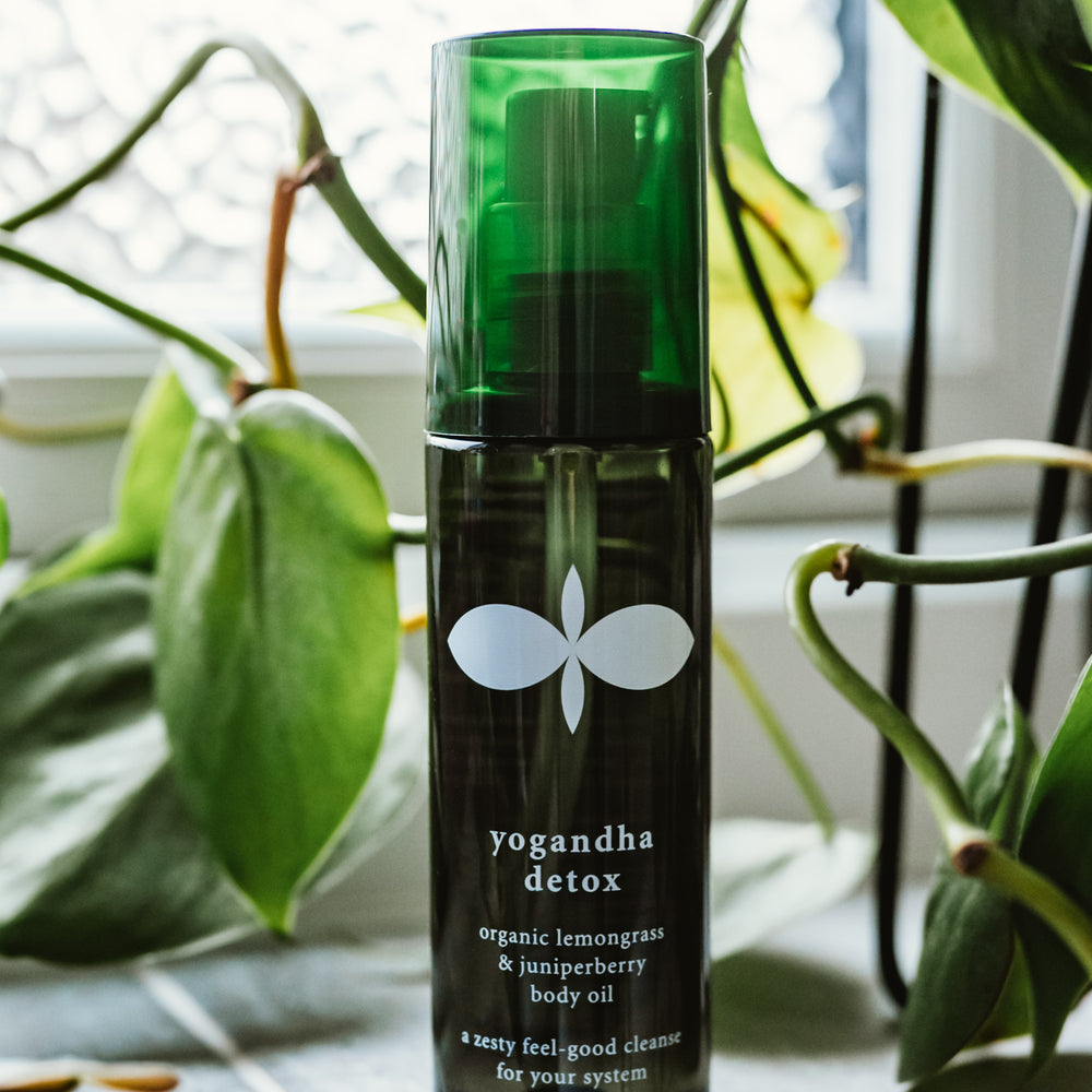 5 ways to use your Yogandha Detox Oil